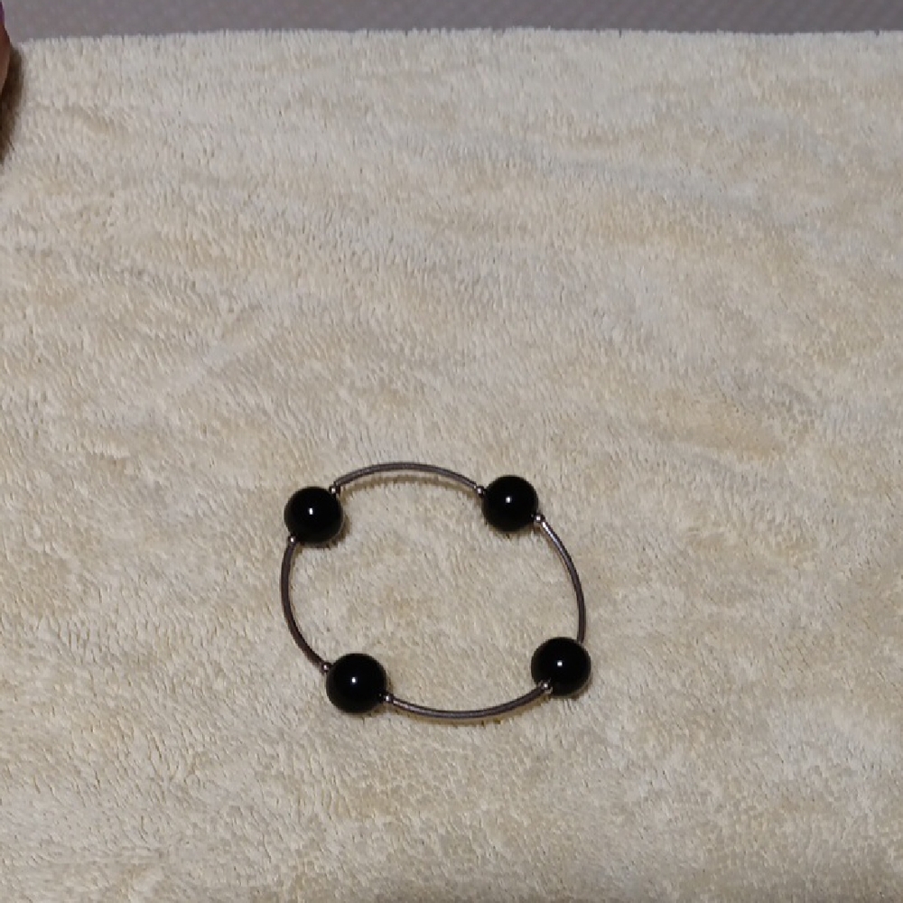 Elegant Black Beaded Bracelet